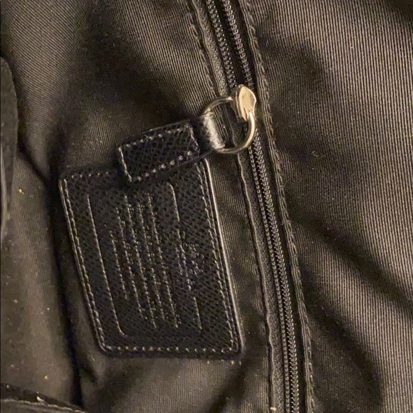 Large canvas coach purse.  Excellent condition - Picture 4 of 7